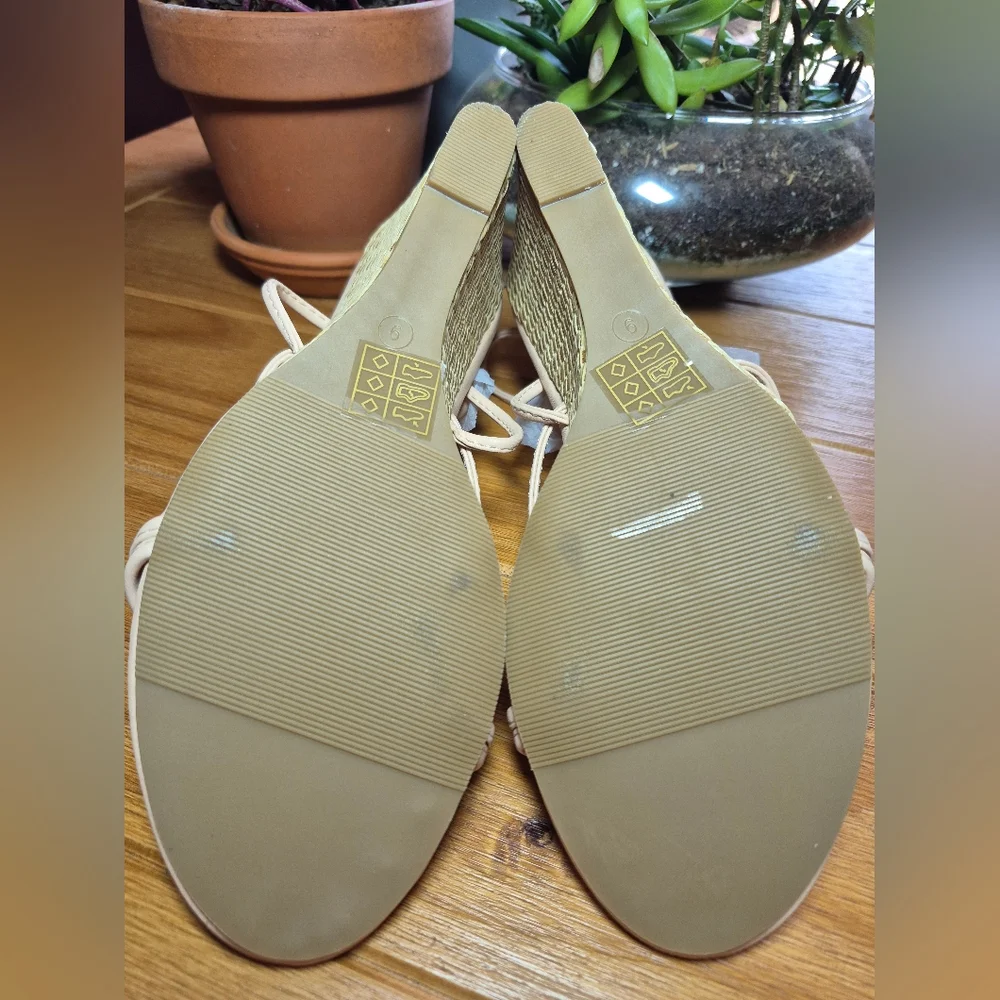 Allegra K‎ Strappy Low Wedge Sandals - Size 9